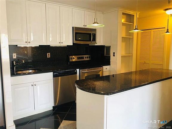 5th image of 1 Gold St APT 3G
