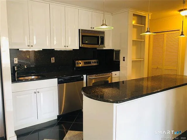 1 Gold St #3G — Photo 3