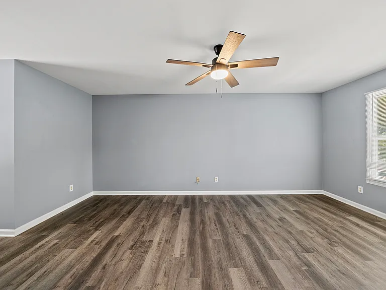 2108 Treverton Pl — Photo 21