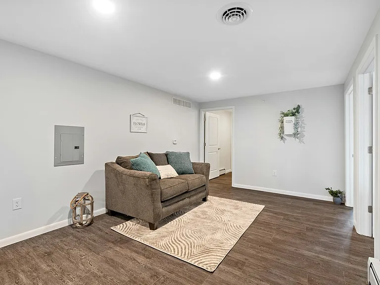 3527 Vienna St #6 — Photo 16