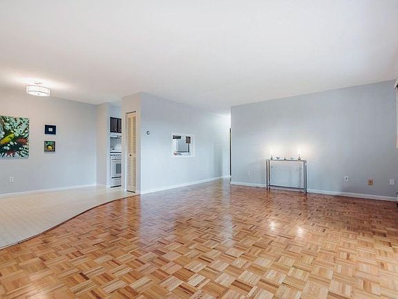 4th image of 14 Longwood Dr APT 5