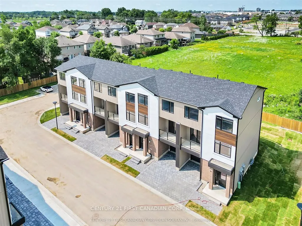 4 bed, $2,900 — Photo 2