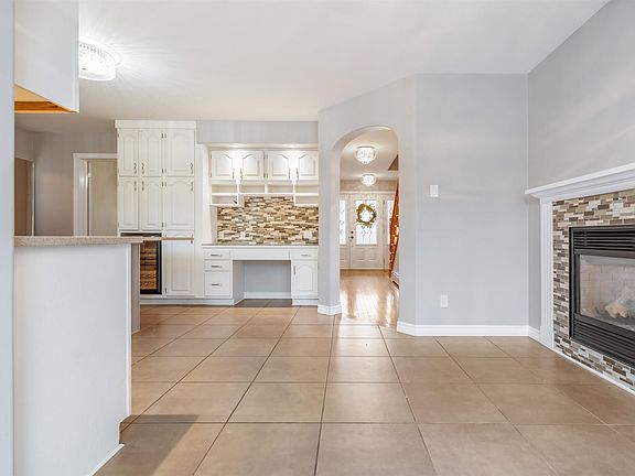 4th image of 17 Pineview Cres