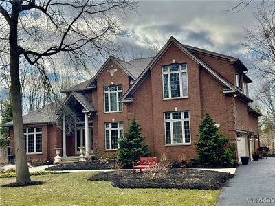 8825 Cambridge Ct, East Amherst, NY, 14051