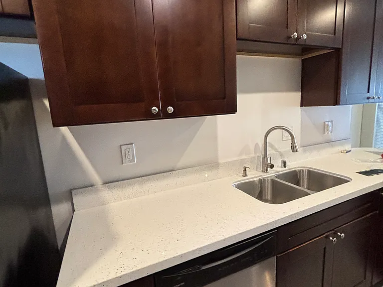 1000 N Orange Grove Ave #10 — Photo 7