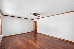 4th image of 508 E 12th St
