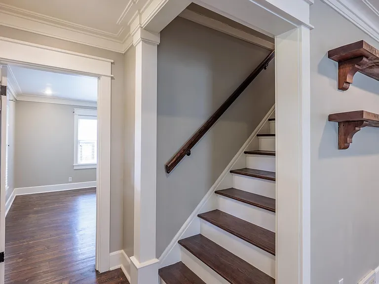 713 Cooper Dr — Photo 7