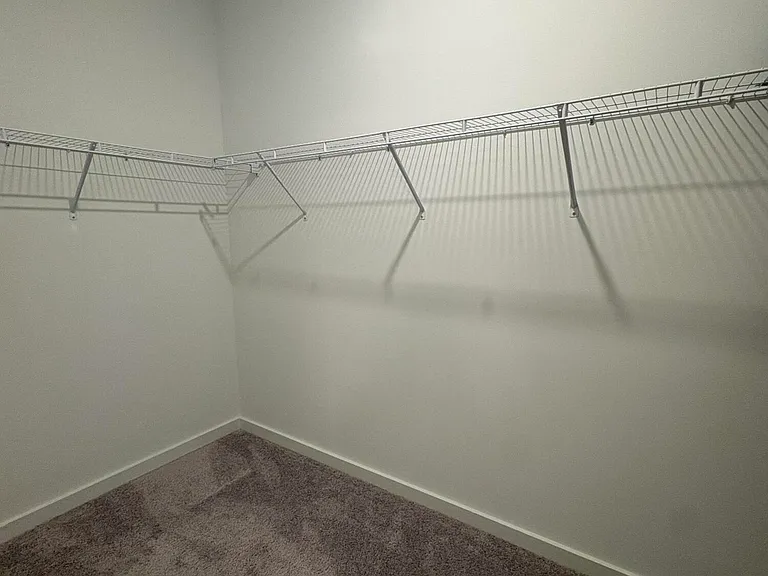 2413 Rushes Ave — Photo 17