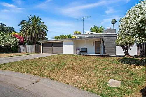 3671 Montclaire St Photo 1