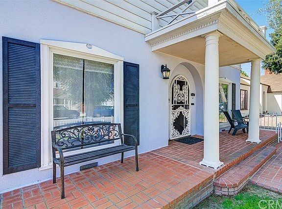 5th image of 4444 E Vermont St