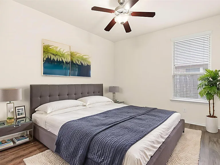 23607 Legano Dr — Photo 14