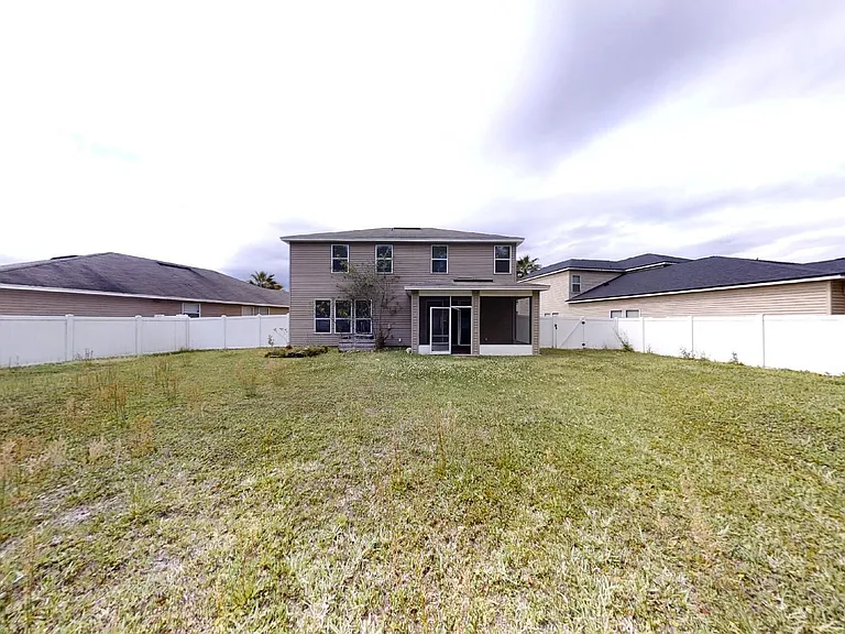 15695 Lexington Park Blvd — Photo 54