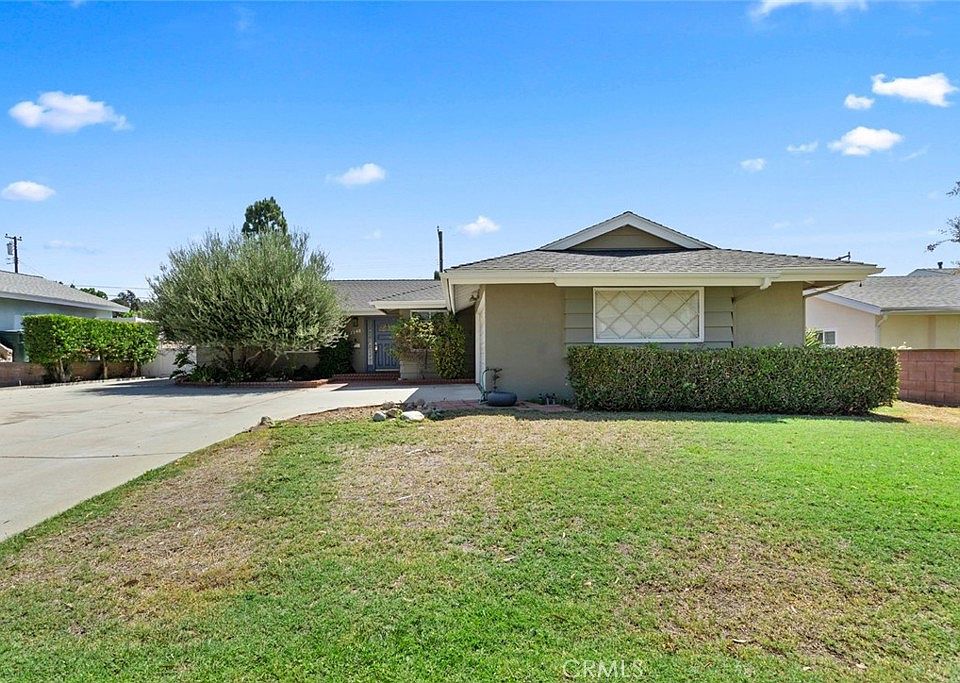 1st image of 1548 Columbine Way