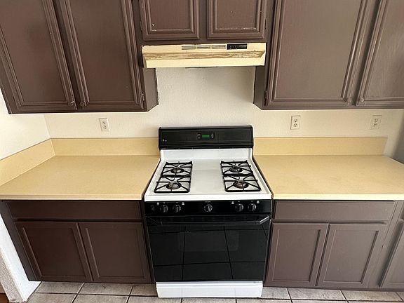 3rd image of 7237 Sequoia Springs Dr