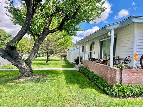 2 N Whitacre St, Yerington, NV 89447