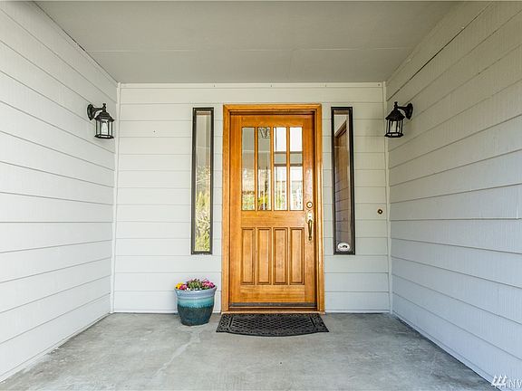 4th image of 10304 56th St SE