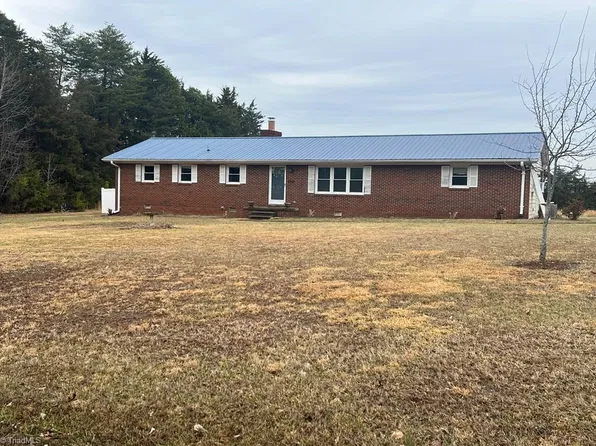 2532 Caprice Ln, Burlington, NC 27215