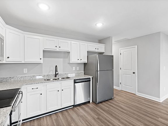 5th image of 580 Heritage Pointe Dr #101