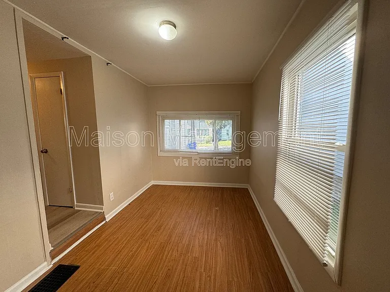 279 S Goodman St — Photo 15