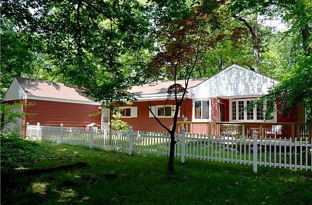 1st image of 301 Woodcroft Ave