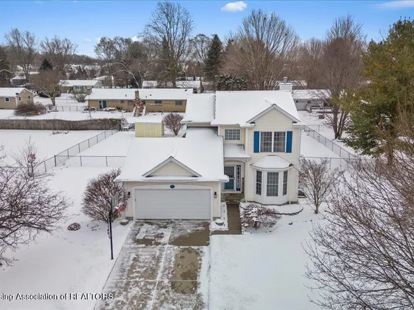 3833 Wynbrooke Dr, Lansing, MI 48906