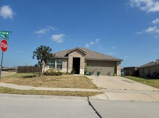 501 Windrow Dr, Royse City, TX 75189