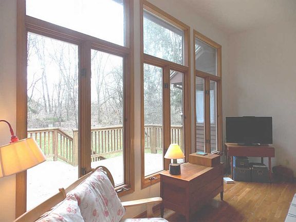 3rd image of 3616 E Pineview Dr