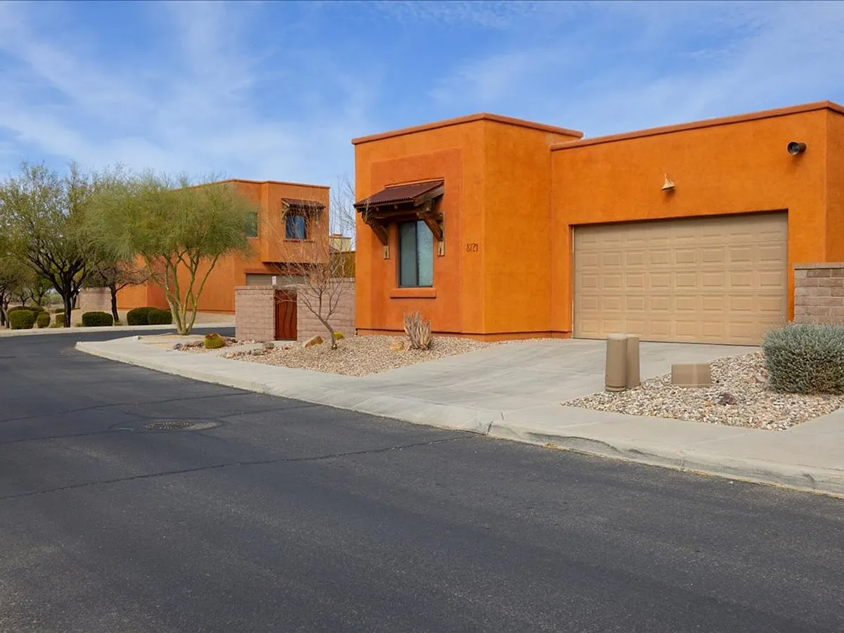 Building Photo - 8721 E Perry Park Cir