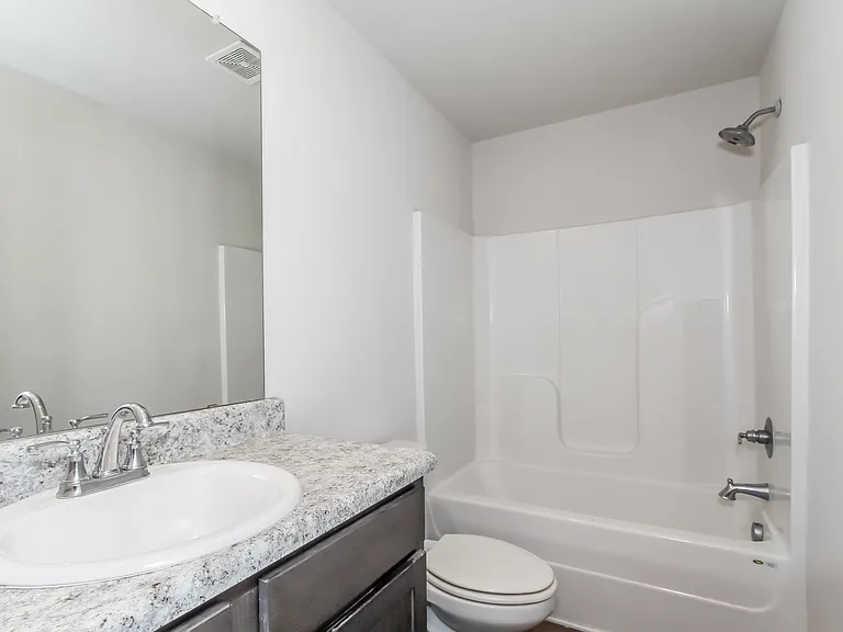 504 The Heights Ln — Photo 15