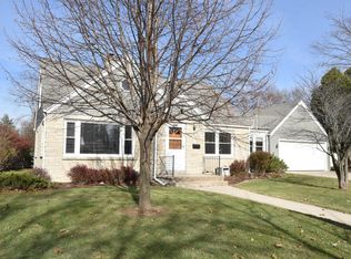 220 E Douglas St, Port Washington, WI 53074
