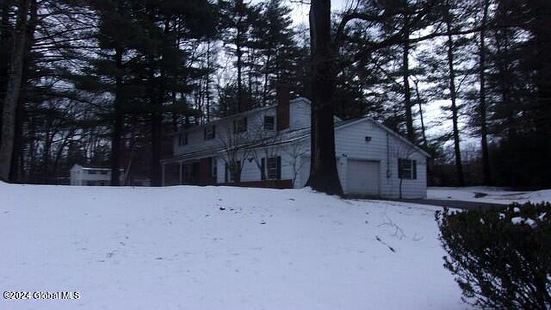 4th image of 28 Ashley Drive