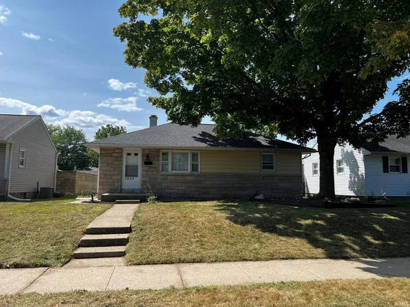 1517 N Kenmore St, South Bend, IN 46628