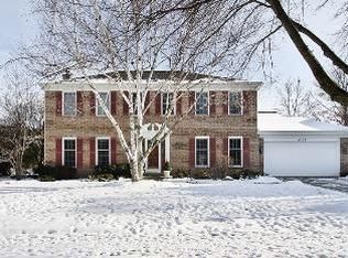 2333 Auburn Ln, Northbrook, IL