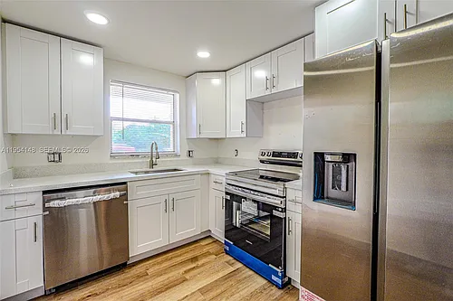 5100 SW 64th Ave #106 Photo 1
