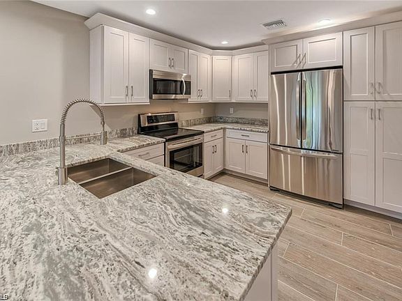4th image of 75 Emerald Woods Dr APT G6