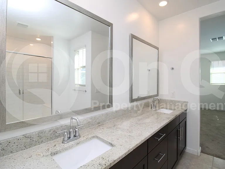 1130 E Armstrong Way — Photo 19