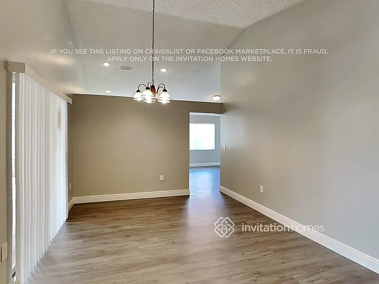 3350 NW 78th Ave — Photo 9
