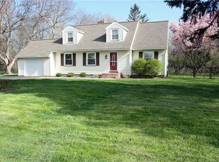 146 Kuhn Rd, Rochester, NY 14612