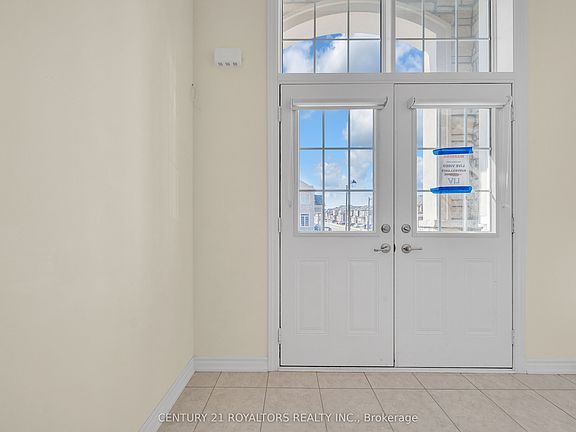 5th image of 116 Hitchman St