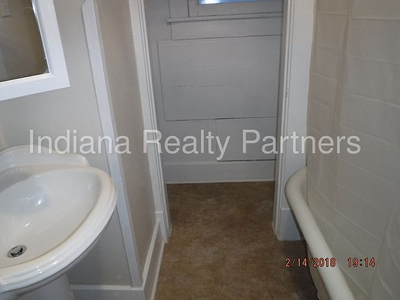3rd image of 326 S Temple Ave