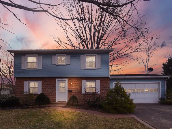 431 Holiday Ln, Circleville, OH 43113