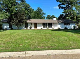 1711 Pineview St, Magnolia, AR 71753