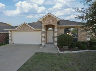 808 Bahar Ct, Arlington, TX 76010