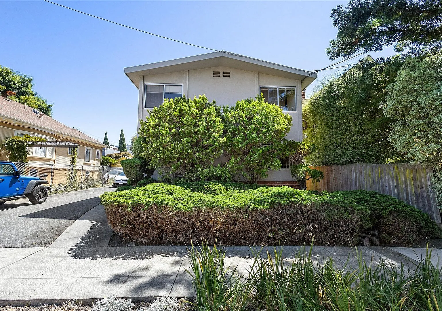 2911 Deakin St #3 - 2 bedroom | 1 bath — Photo 2