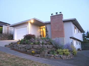 2nd image of 3609 SW Juneau St