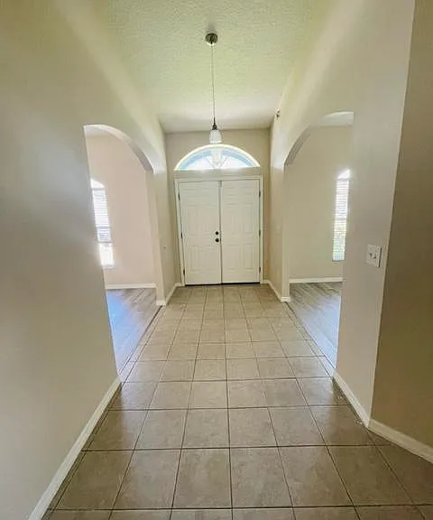 5906 Springview Dr — Photo 7