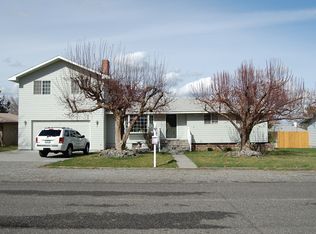 1710 W 9th Ave, Kennewick, WA 99336