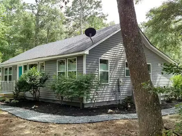 227 Colonial Beach Rd, Jarvisburg, NC 27947