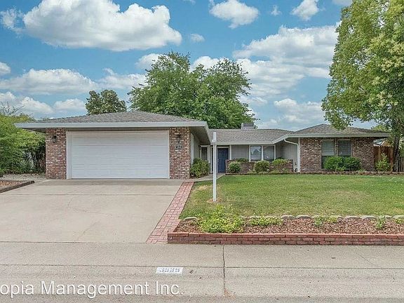 2nd image of 3535 Parkview Ln