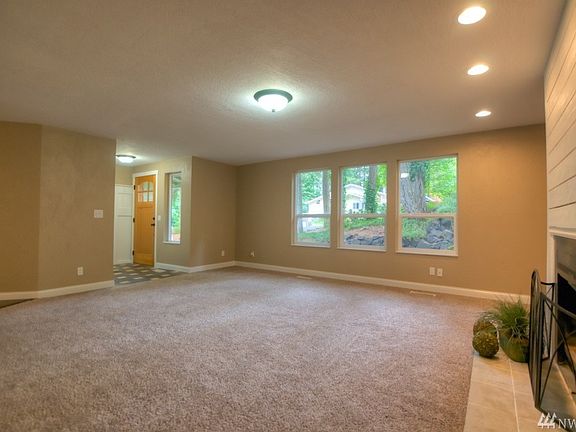 4th image of 7007 41st Ave SE